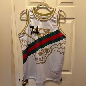 TISA Headgear Classics Men’s Green/Red Stripe Basketball Jersey Size Medium BNWT